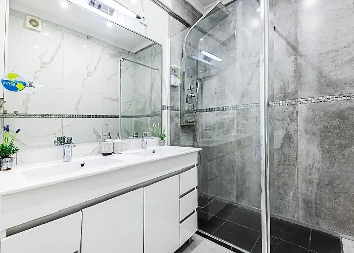 아파트 Sunshine Lovers